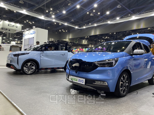 지난 4월2일 경기 고양 킨텍스에서 열린 서울모빌리티쇼에 전시된 중국 체리자동차의 초소형 전기차 마사다 QQ.